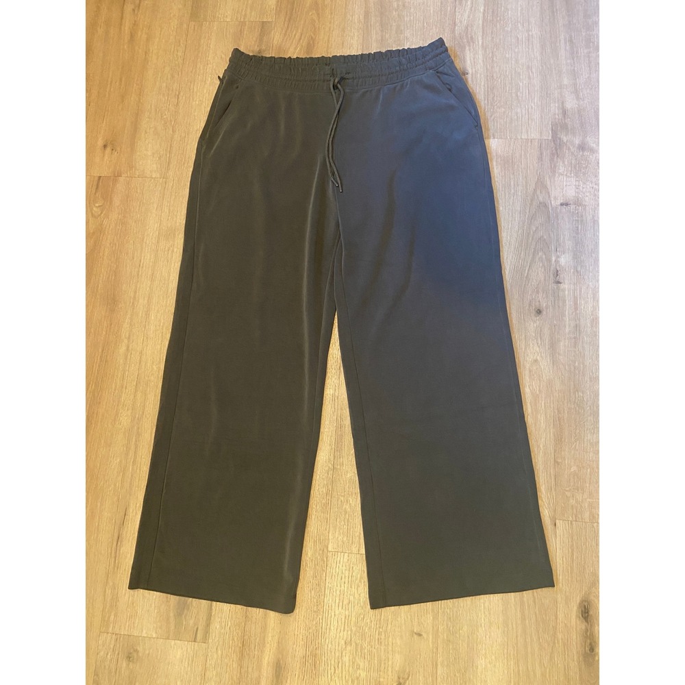 Athleta Seasoft Pants Woman's XL Mid-Rise Strait Truffle Athleisure Loungewear